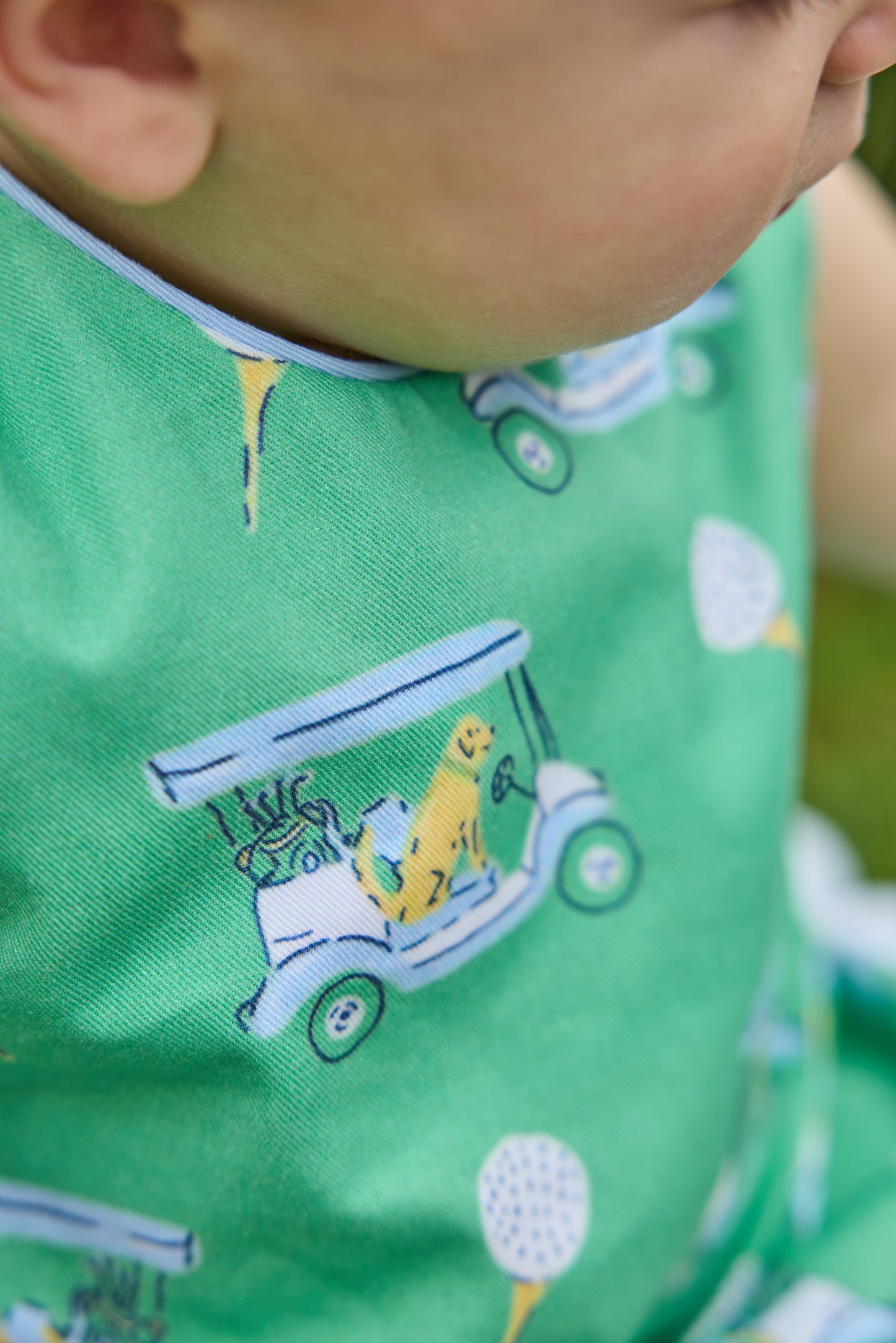 Round Neck Bubble, Blue Paws on Par