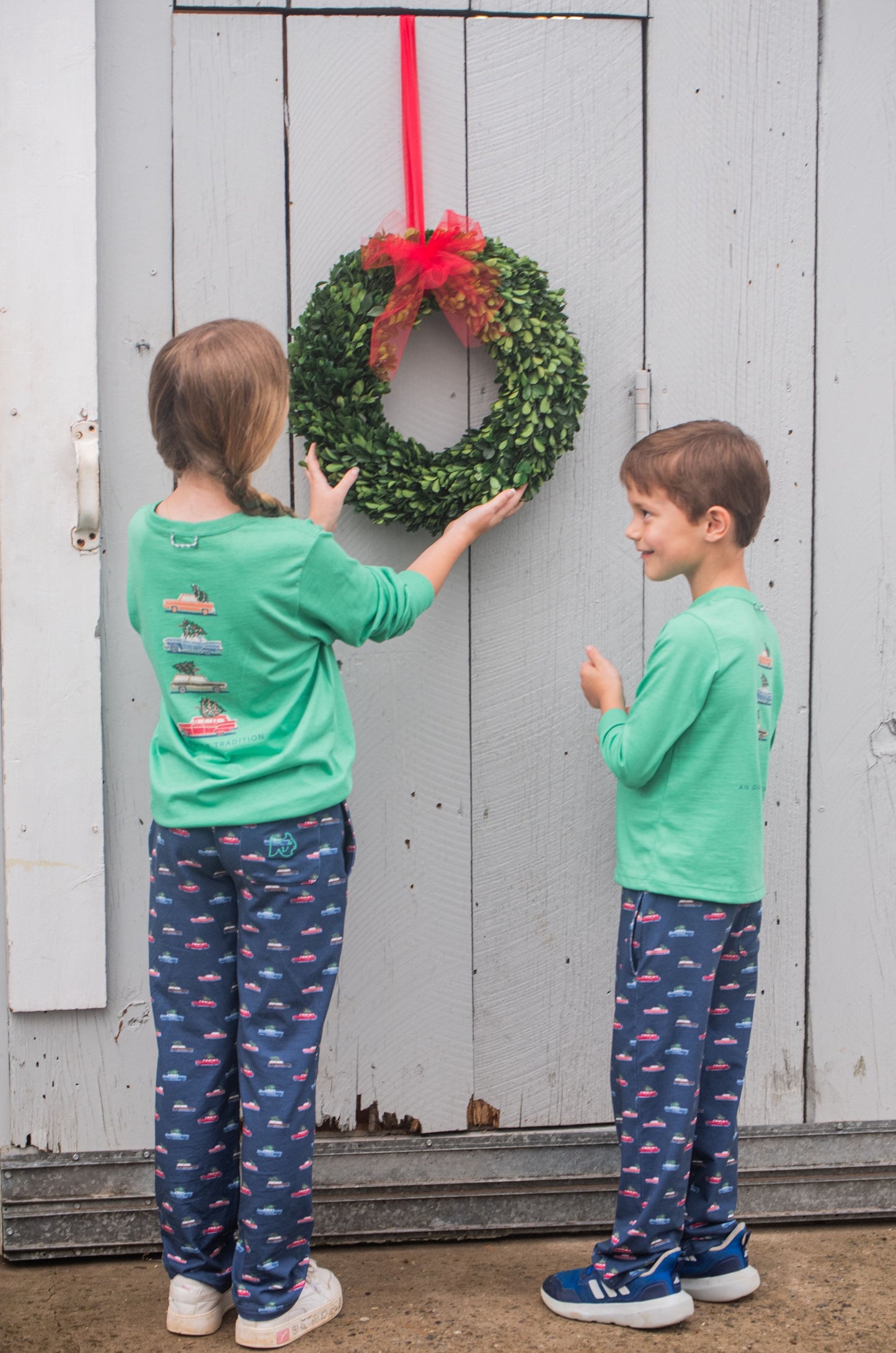 Lounge Life Pant, Christmas Car Print