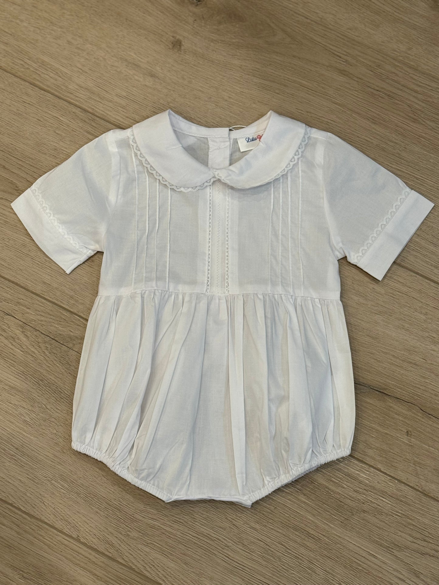 White Collar Bubble with Lace