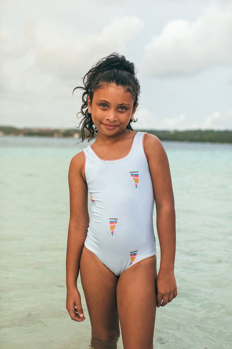 Sun & Moon One Piece, Atardecer en Velero
