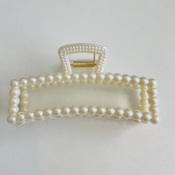 Pearl Hair Claw Clip