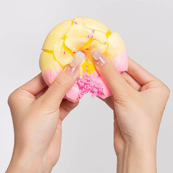 Wax Squishies® Donut Wax Crackle